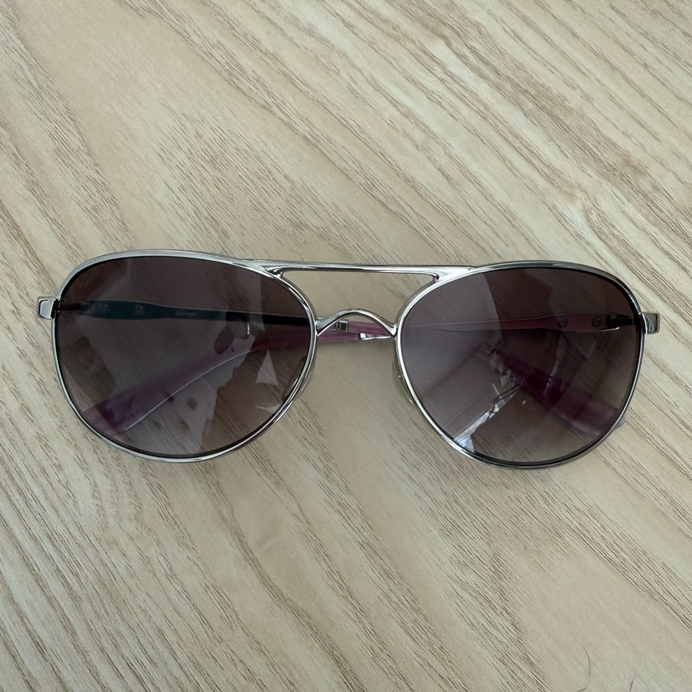 Oakley Given Sunglasses with Case - Picture 2 of 6